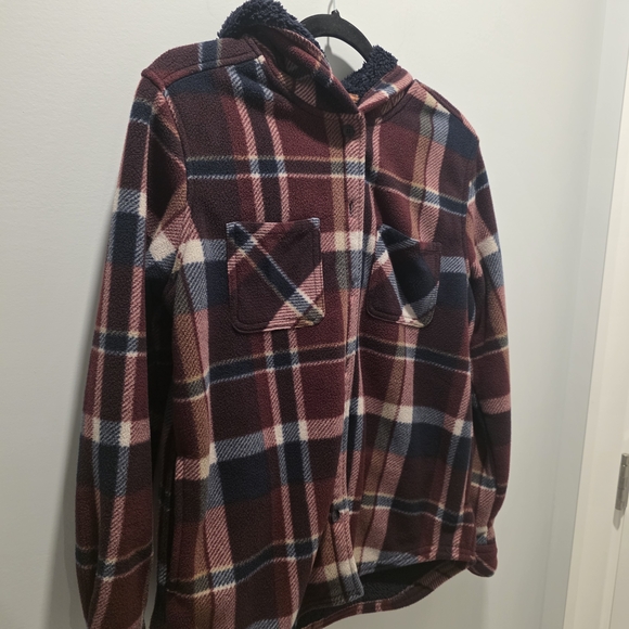 Realtree Maroon and Navy Plaid Jacket - Picture 2 of 8